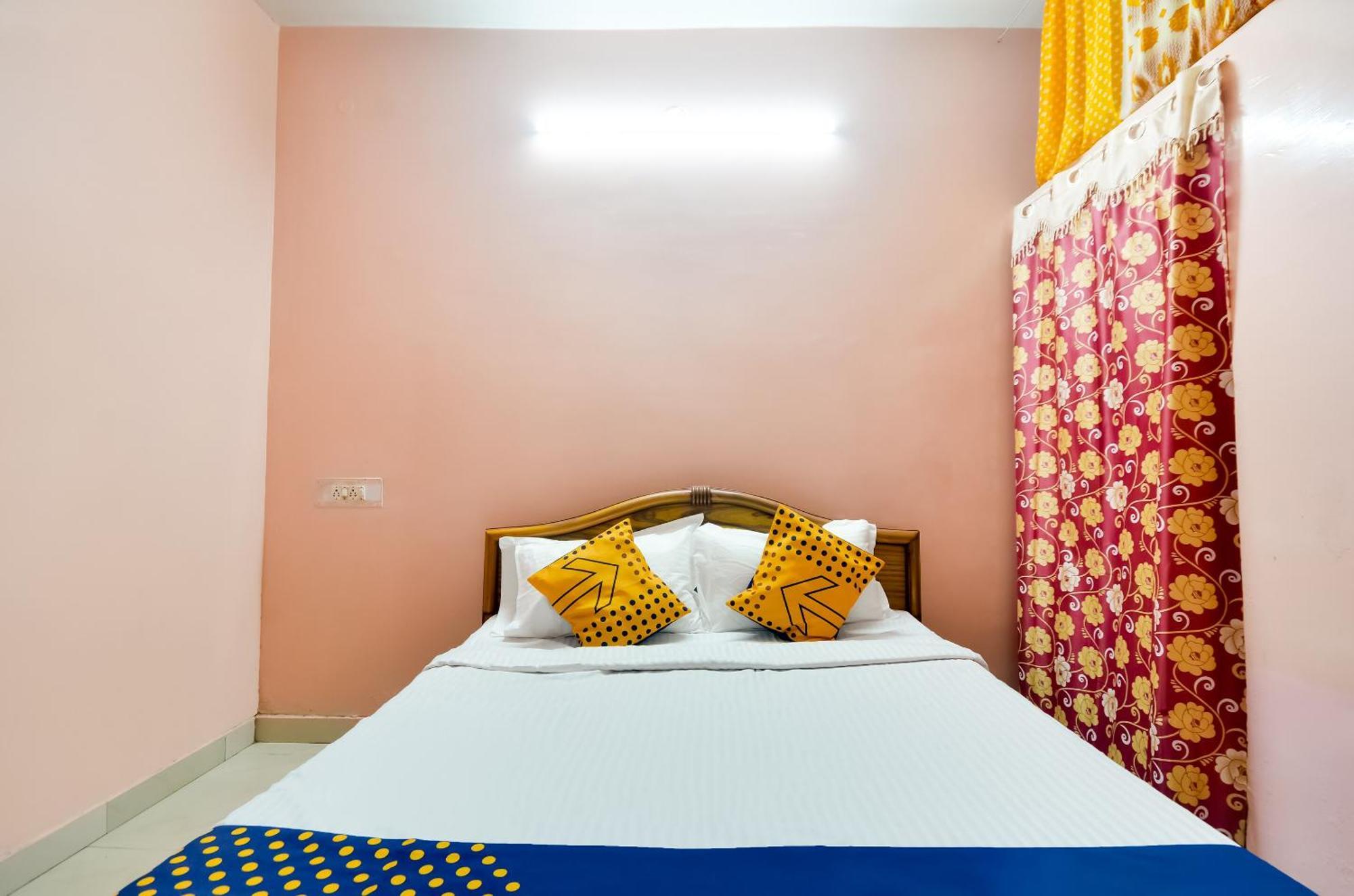 Hotel O Sri Murugan Lodge Coimbatore Exterior photo